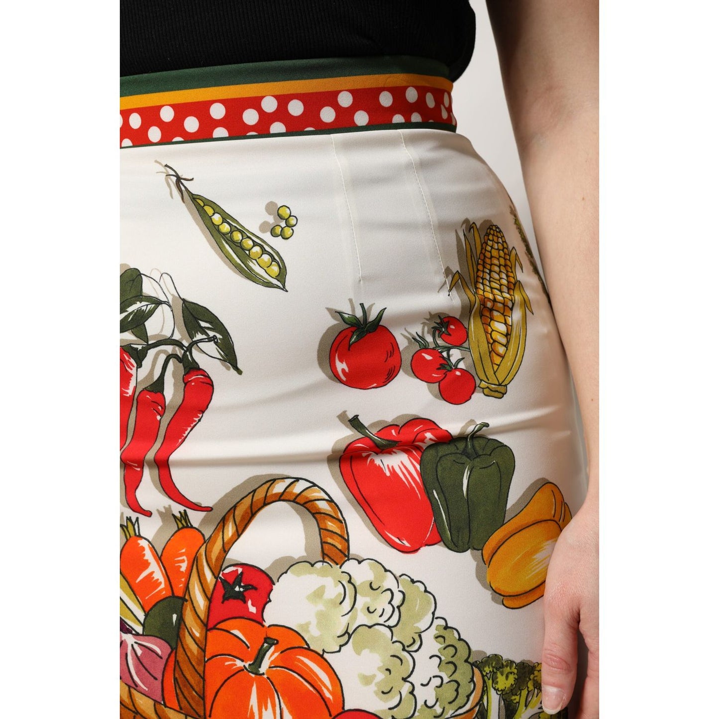 Dolce & Gabbana multicolor midi skirt with vegetable print, high waist, 91% silk, 9% elastane, designed in Italy, pencil cut fashion.