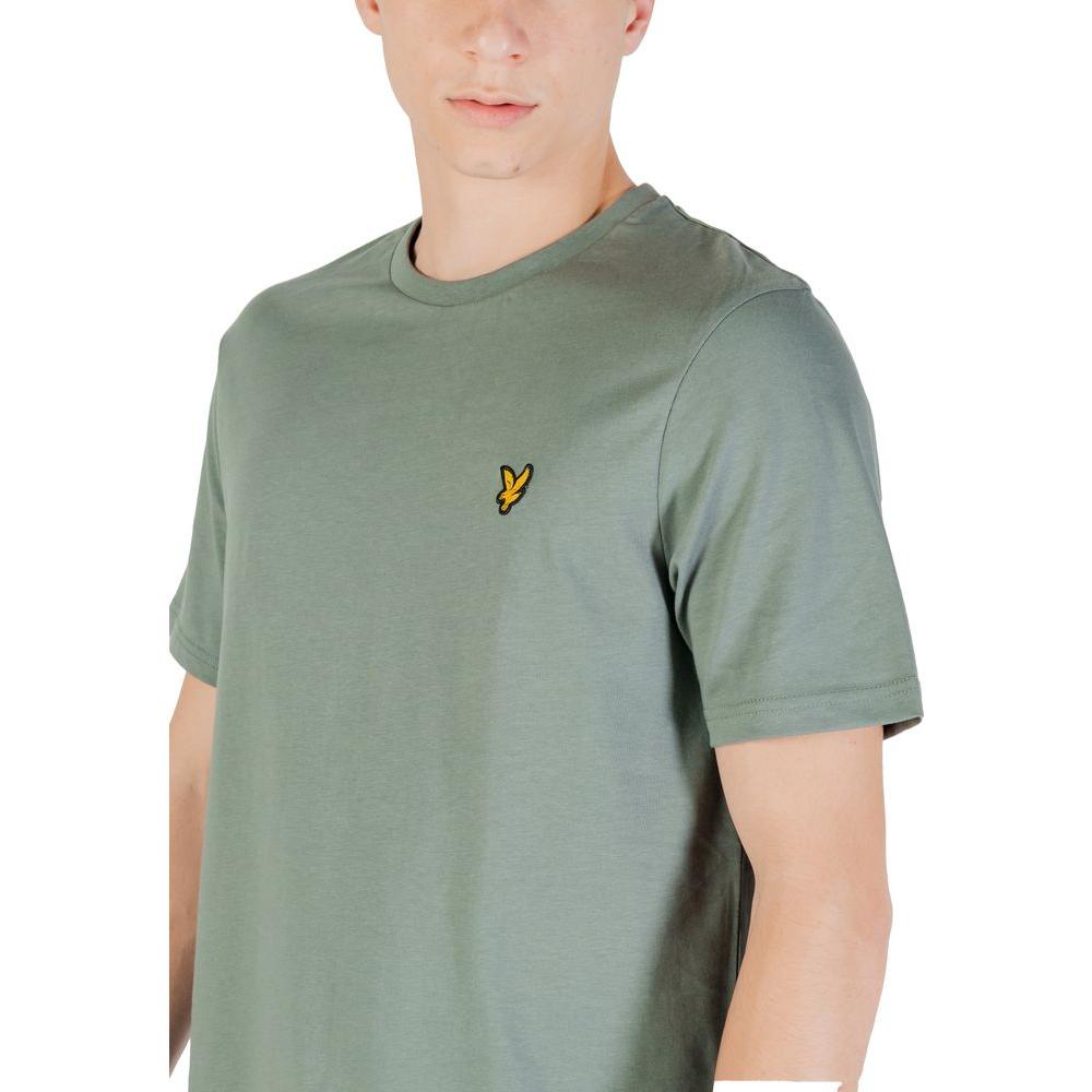 Lyle & Scott green cotton T-shirt, short-sleeve, ideal for casual wear, featuring logo on chest, perfect for modern male wardrobe.