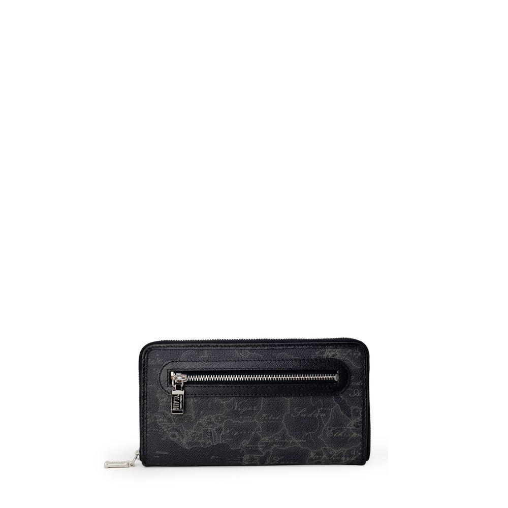 Front view with bag zipped and handles upright.