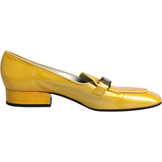 Dolce & Gabbana Yellow Leather Logo Plaque Slip On Mocassin Shoes 1728,67345645728,Dolce & Gabbana,EU39/US8.5,Flat Shoes - Women - Shoes,Material: Leather,Preowned / Defect,Shoes,Women,Women - Shoes,Yellow Dolce & Gabbana LA12223-39