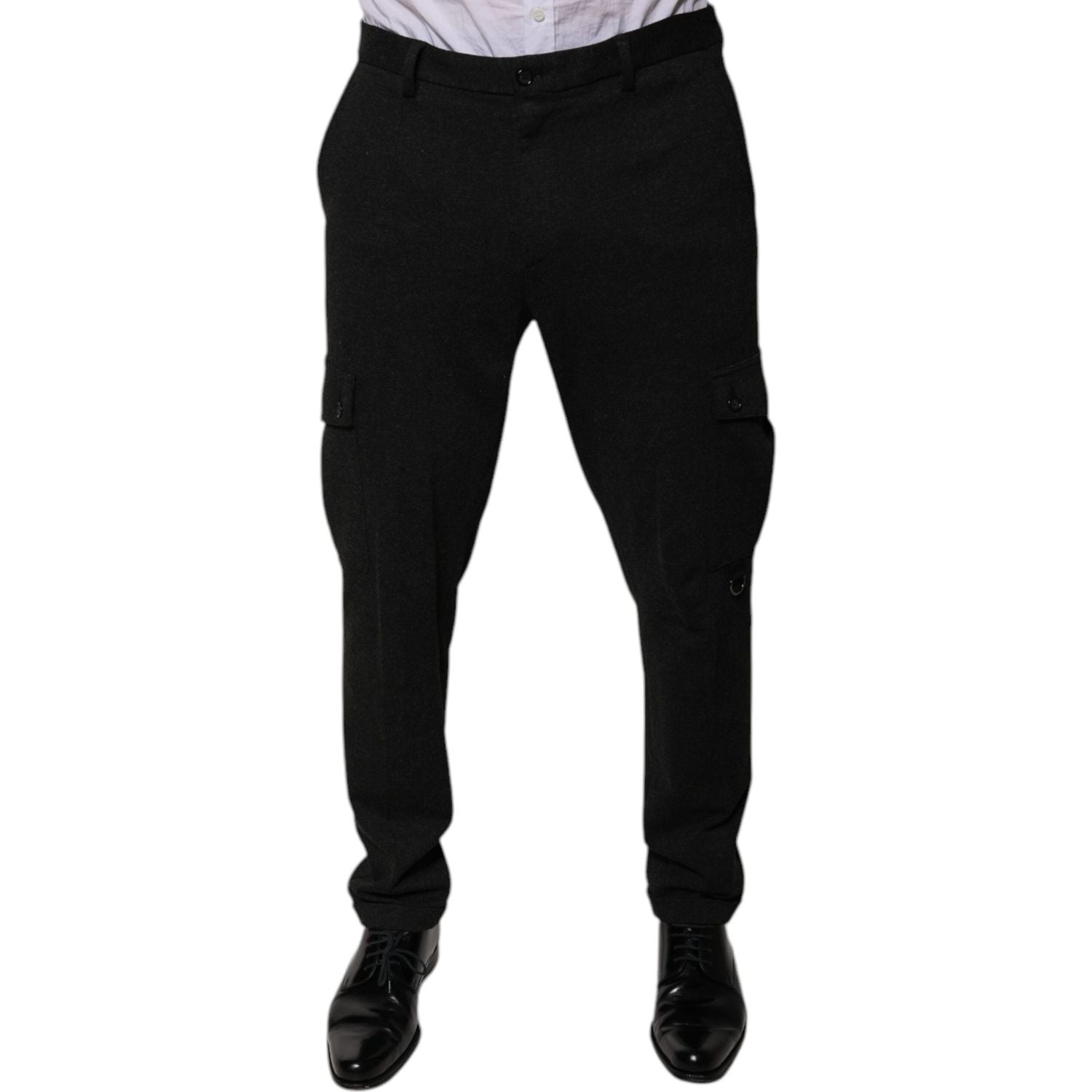Front view with bag zipped and handles upright.