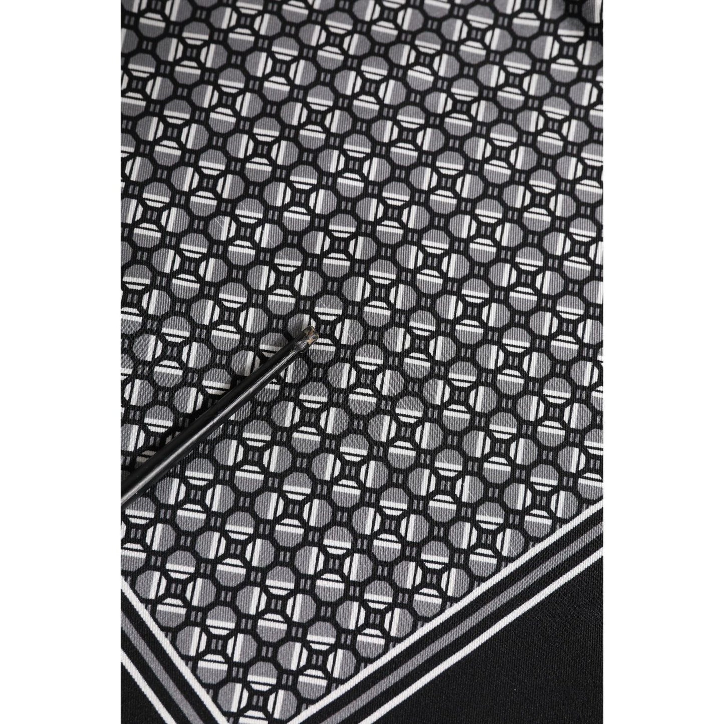 Dolce & Gabbana Black White Patterned Square Foulard Scarf 1728,67345645728,Accessories,Black and White,Dolce & Gabbana,Material: 100% Silk,Men,Men - Accessories,Preowned / Defect,Scarves - Men - Accessories Dolce & Gabbana MS7228